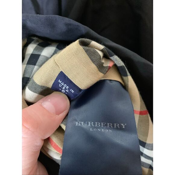 Burberry vintage trench coat nova check black hoodie women's size 8 - Picture 4 of 4
